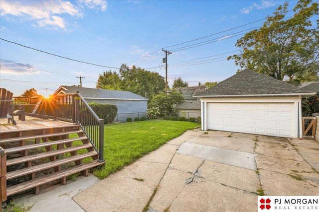 5108 California Street, Omaha, NE 68132