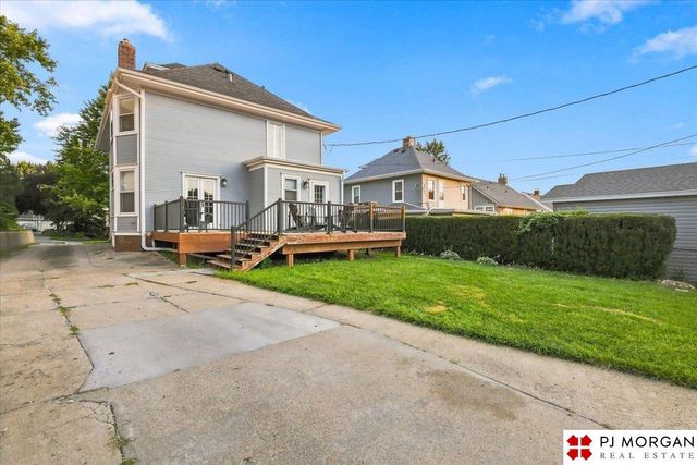 5108 California Street, Omaha, NE 68132