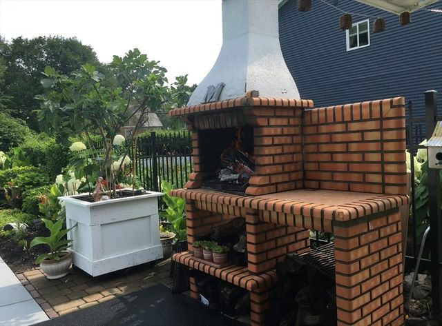 10 Dean Street, Hudson, MA 01749