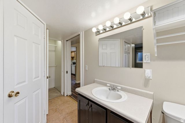 5496 S BASTILE DR, Taylorsville, UT 84129