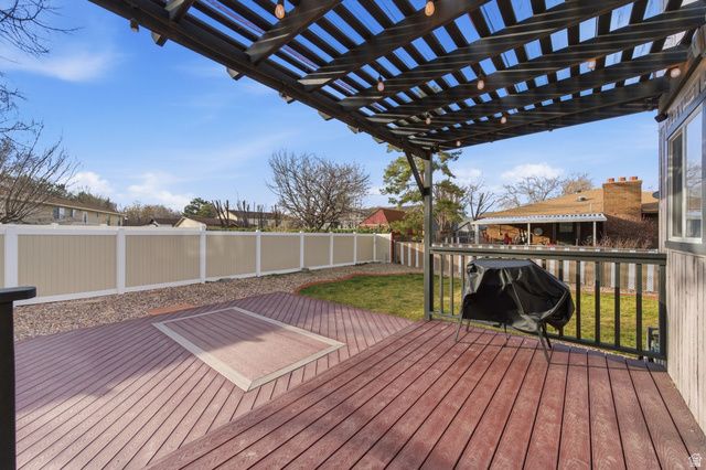 5496 S BASTILE DR, Taylorsville, UT 84129