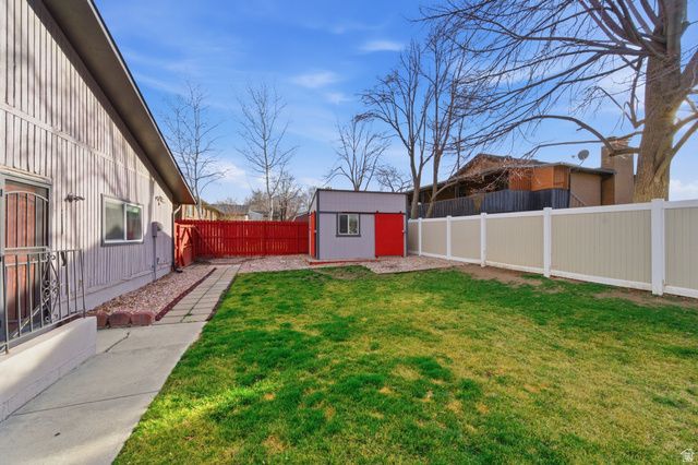 5496 S BASTILE DR, Taylorsville, UT 84129