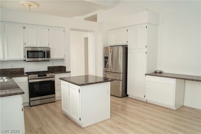 1417 Country Hollow Drive, Las Vegas, NV 89117