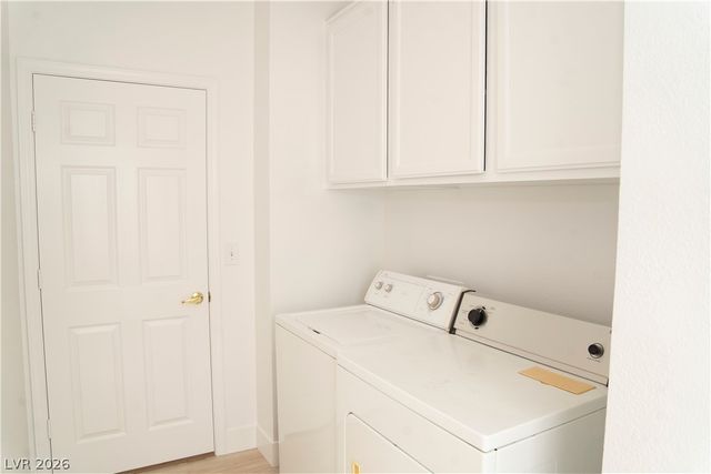 1417 Country Hollow Drive, Las Vegas, NV 89117