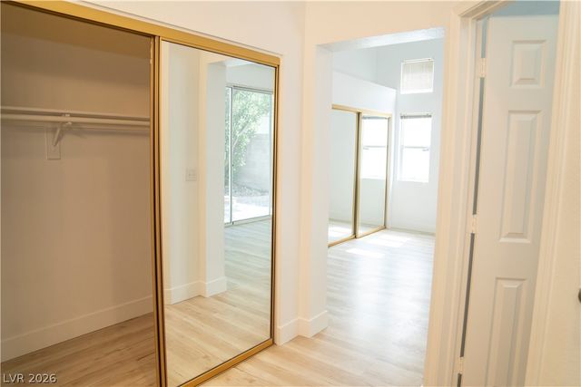 1417 Country Hollow Drive, Las Vegas, NV 89117