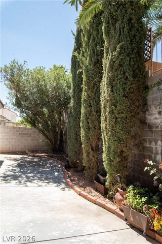 1417 Country Hollow Drive, Las Vegas, NV 89117