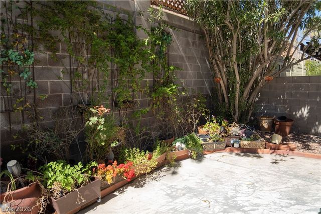 1417 Country Hollow Drive, Las Vegas, NV 89117