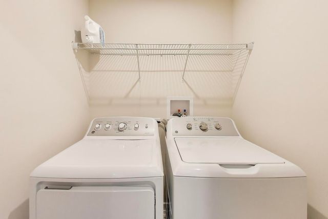 187 Canterbury Way 3D, Lake Zurich, IL 60047