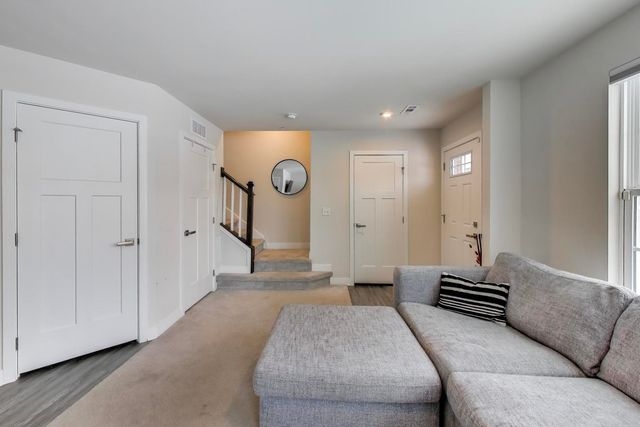 187 Canterbury Way 3D, Lake Zurich, IL 60047