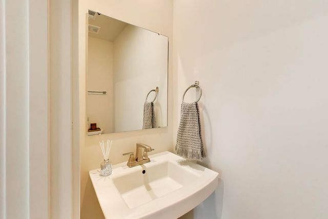 187 Canterbury Way 3D, Lake Zurich, IL 60047