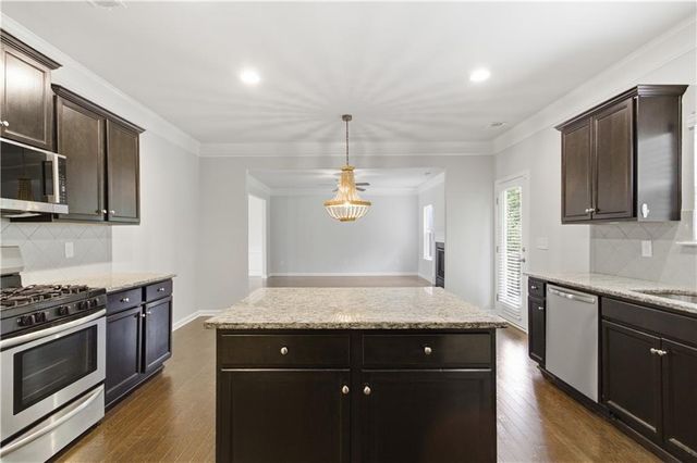 171 Cherokee Reserve Circle, Canton, GA 30115