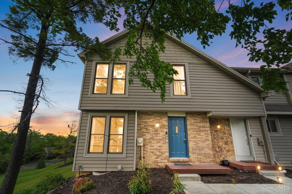 21 Overlook Court, Fairfield, OH 45014