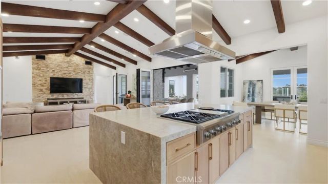 44 Drakes Bay Drive, Corona Del Mar, CA 92625