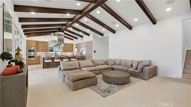 44 Drakes Bay Drive, Corona Del Mar, CA 92625