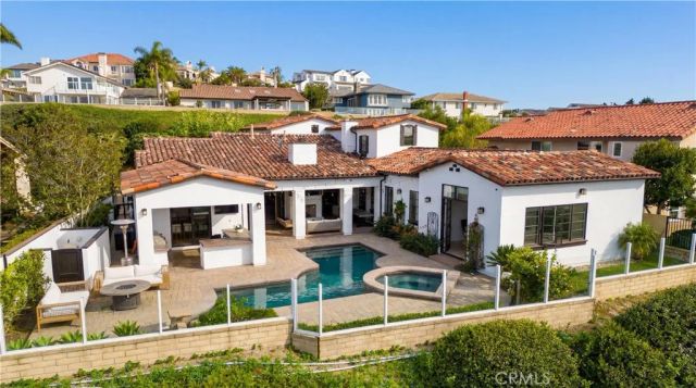 44 Drakes Bay Drive, Corona Del Mar, CA 92625