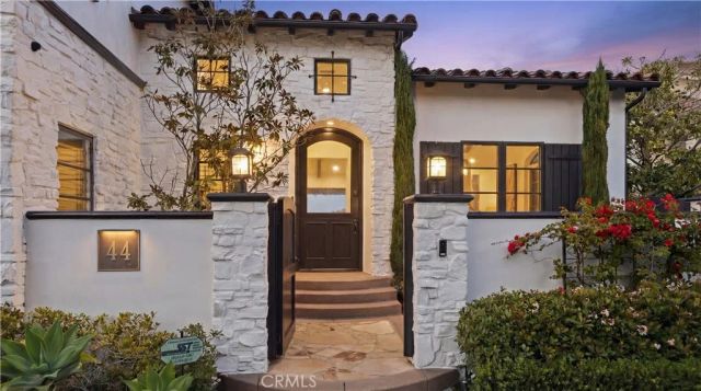 44 Drakes Bay Drive, Corona Del Mar, CA 92625