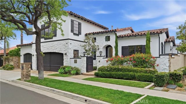 44 Drakes Bay Drive, Corona Del Mar, CA 92625