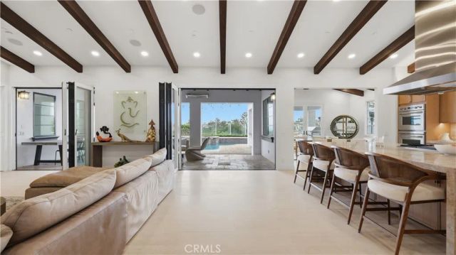 44 Drakes Bay Drive, Corona Del Mar, CA 92625