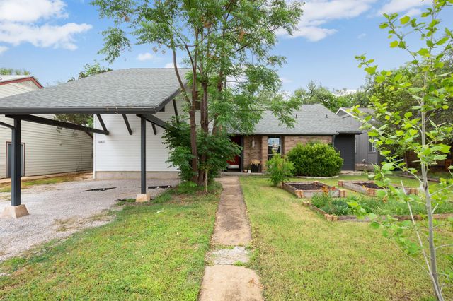 6807 Woodhue DR A, Austin, TX 78745