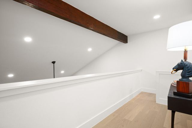 6807 Woodhue DR A, Austin, TX 78745