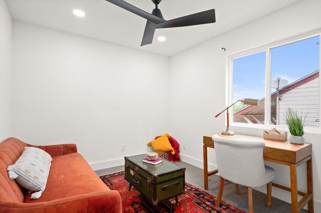 6807 Woodhue DR A, Austin, TX 78745