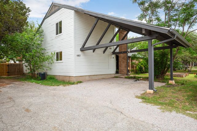 6807 Woodhue DR A, Austin, TX 78745
