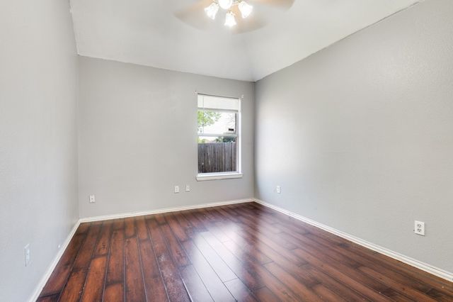 801 Lowe Drive, Cedar Hill, TX 75104