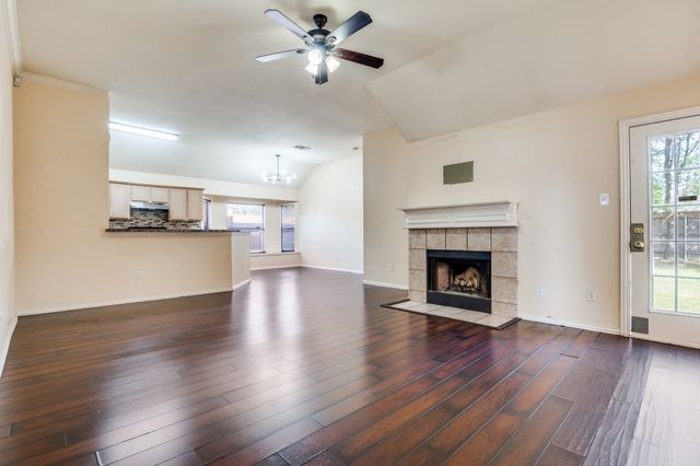 801 Lowe Drive, Cedar Hill, TX 75104