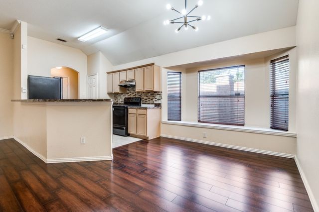 801 Lowe Drive, Cedar Hill, TX 75104