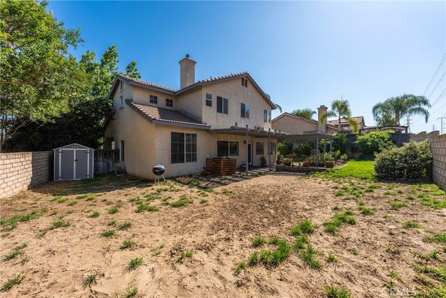 17229 Avenue Del Sol, Fontana, CA 92337