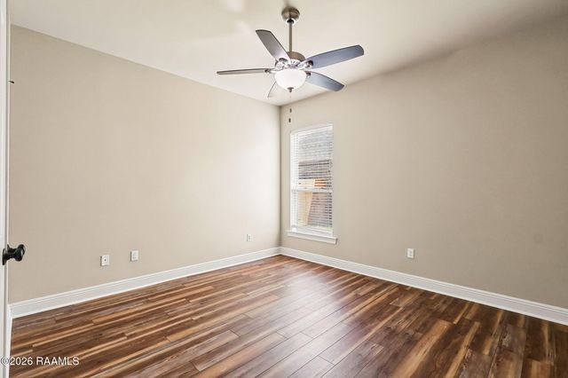 210 Woodhaven Road, Youngsville, LA 70592