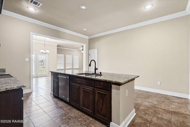 210 Woodhaven Road, Youngsville, LA 70592