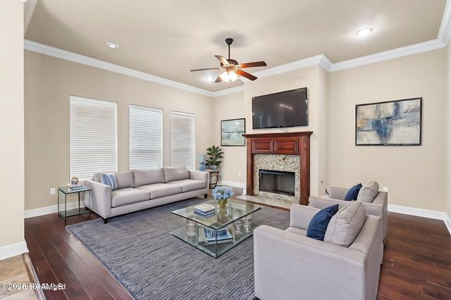 210 Woodhaven Road, Youngsville, LA 70592