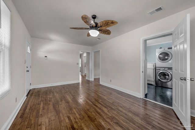 303 SE Gilliland Rd, Pensacola, FL 32507