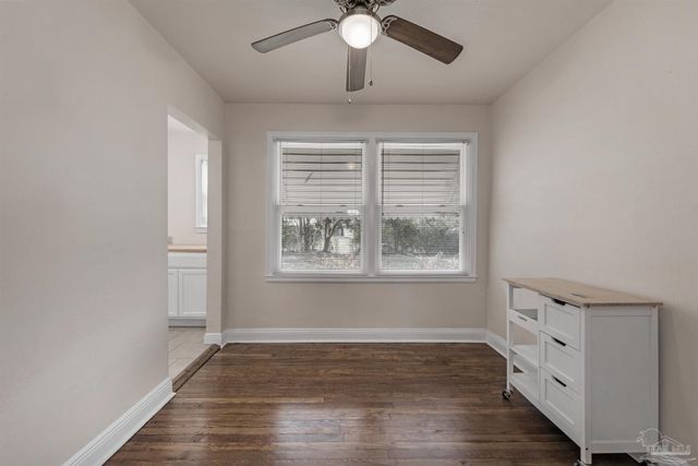 303 SE Gilliland Rd, Pensacola, FL 32507