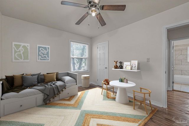 303 SE Gilliland Rd, Pensacola, FL 32507