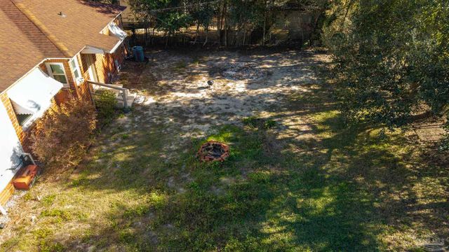 303 SE Gilliland Rd, Pensacola, FL 32507