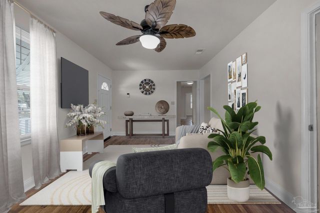 303 SE Gilliland Rd, Pensacola, FL 32507