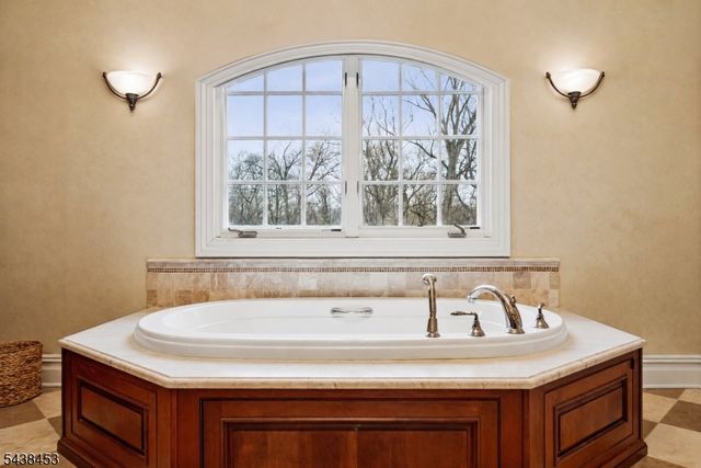 56 WILL LANE, Watchung Boro, NJ 07069