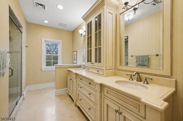 56 WILL LANE, Watchung Boro, NJ 07069