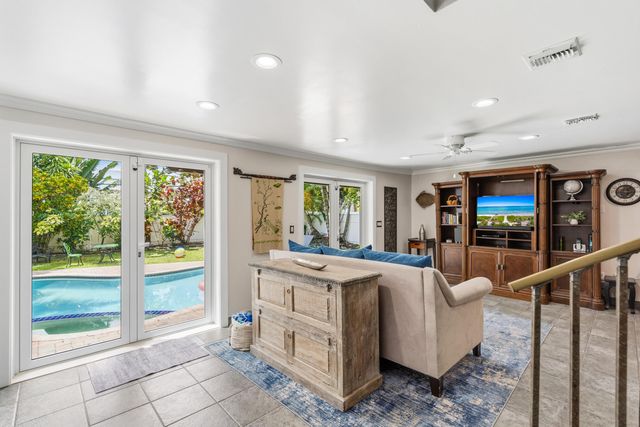 614 SE 5th Court, Fort Lauderdale, FL 33301
