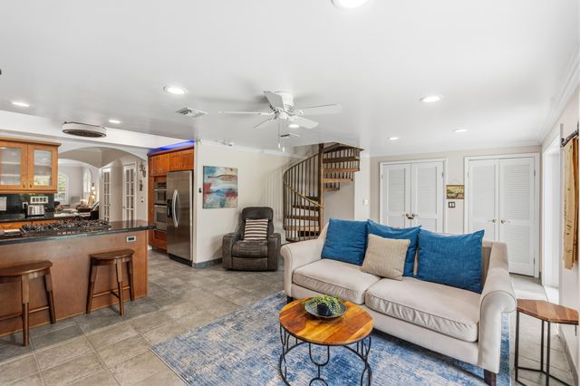 614 SE 5th Court, Fort Lauderdale, FL 33301