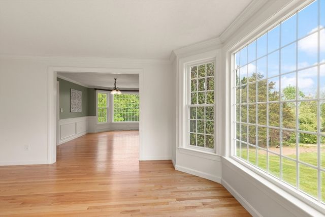 50 Farm Hill Rd, Wrentham, MA 02093