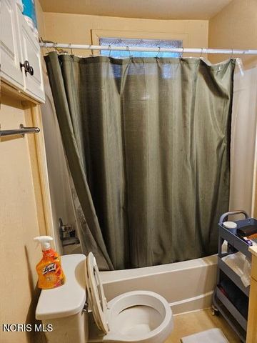 2045 Fairfax Road, Toledo, OH 43613