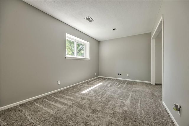 16249 W 156th Terrace, Olathe, KS 66062