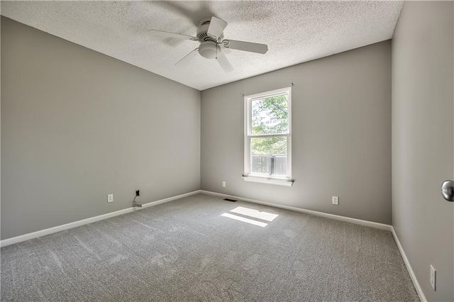 16249 W 156th Terrace, Olathe, KS 66062