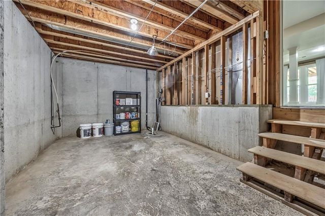 16249 W 156th Terrace, Olathe, KS 66062