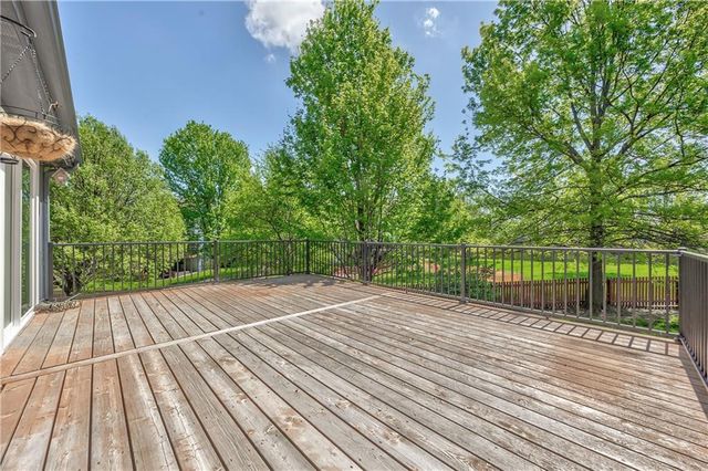 16249 W 156th Terrace, Olathe, KS 66062