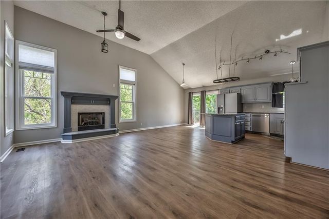 16249 W 156th Terrace, Olathe, KS 66062