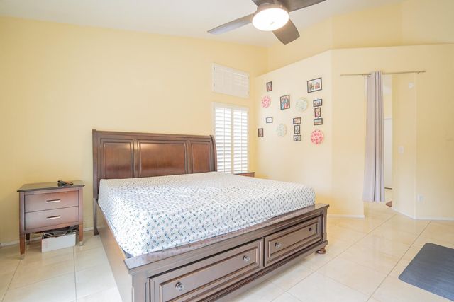 4613 E Desert Cactus Street, Phoenix, AZ 85032